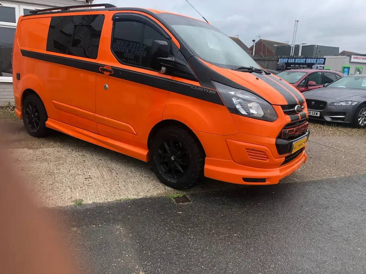 Used Ford Transit Custom 100 HP (73 kW) 2015 Orange Van