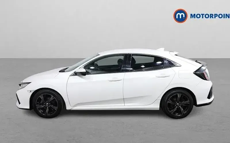 Käytetty Honda Civic SR 126 HP (92 kW) 2022 Viistoperä