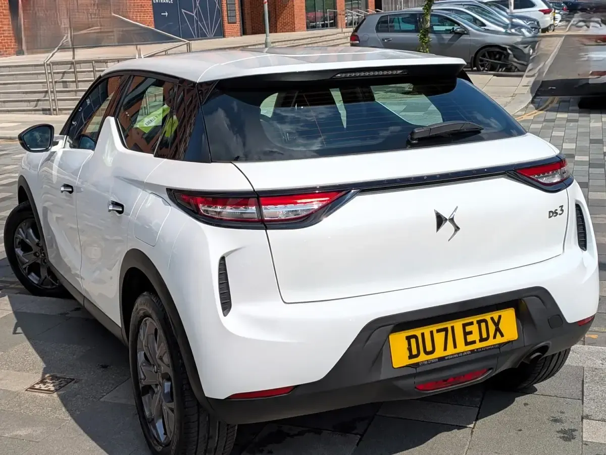 Used DS Automobiles DS3 Crossback Elegance 102 HP (75 kW) 2021 White SUV