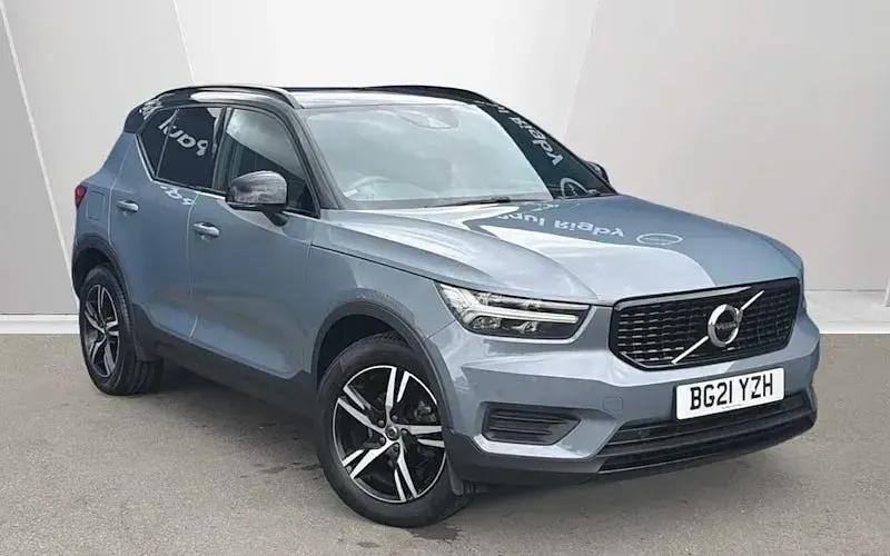 Used Volvo XC40 R-Design 163 HP (119 kW) 2021 SUV