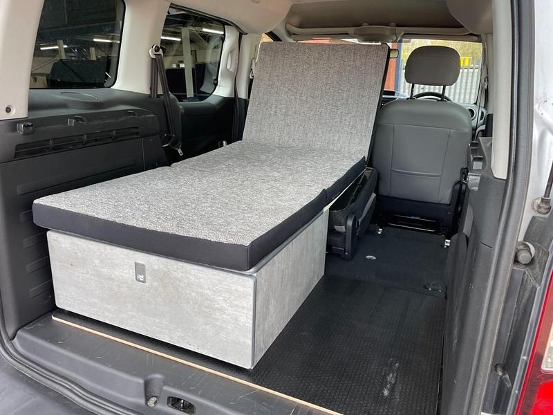 Used Citroën Berlingo 2016 Silver MPV