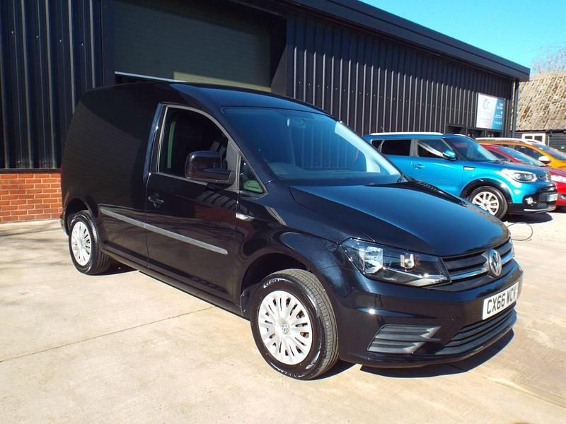 Used VW Caddy Trendline 102 HP (75 kW) 2016 Black MPV