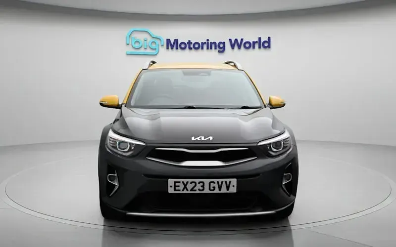 Used Kia Stonic 101 HP (74 kW) 2023 Grey SUV