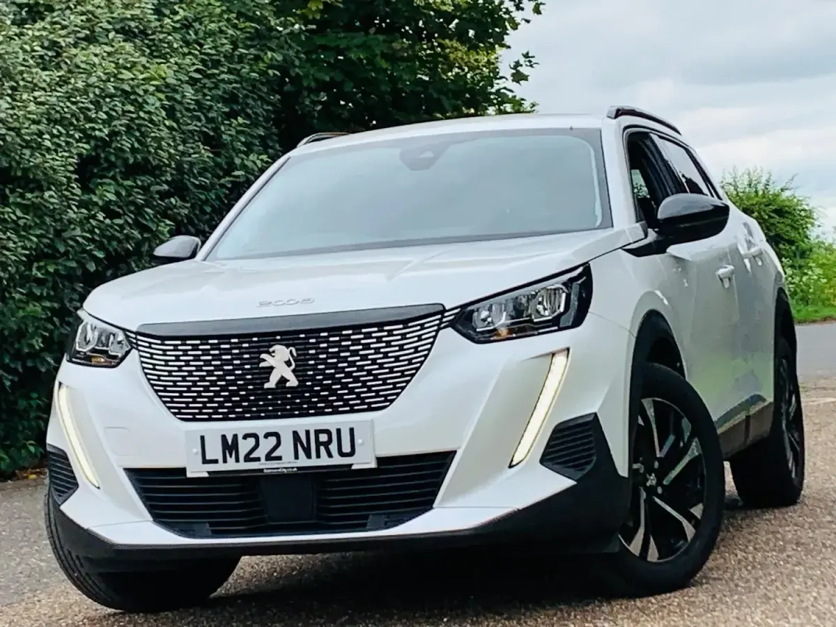 Used Peugeot 2008 Allure Premium 2022 White SUV