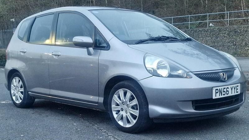 Used Honda Jazz SE 2006 Silver Hatchback