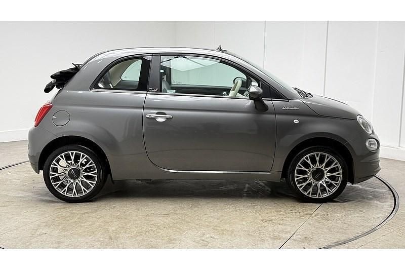 Used Fiat 500C Dolcevita 70 HP (51 kW) 2022 Electroclash grey Cabriolet