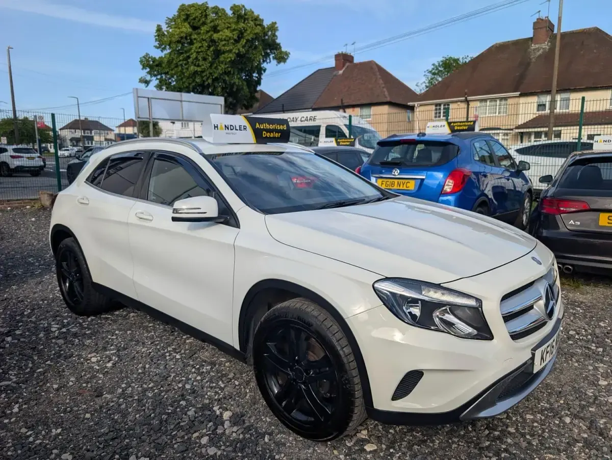 Begagnad Mercedes GLA200 2016 Vit SUV