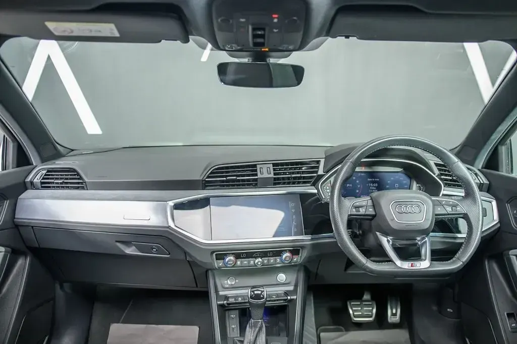 Used Audi Q3 Performance 190 HP (139 kW) 2019 White SUV