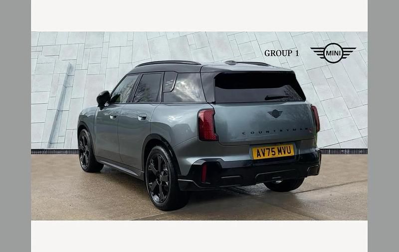 Used Mini Countryman Sport 214 HP (157 kW) 2025 Green SUV