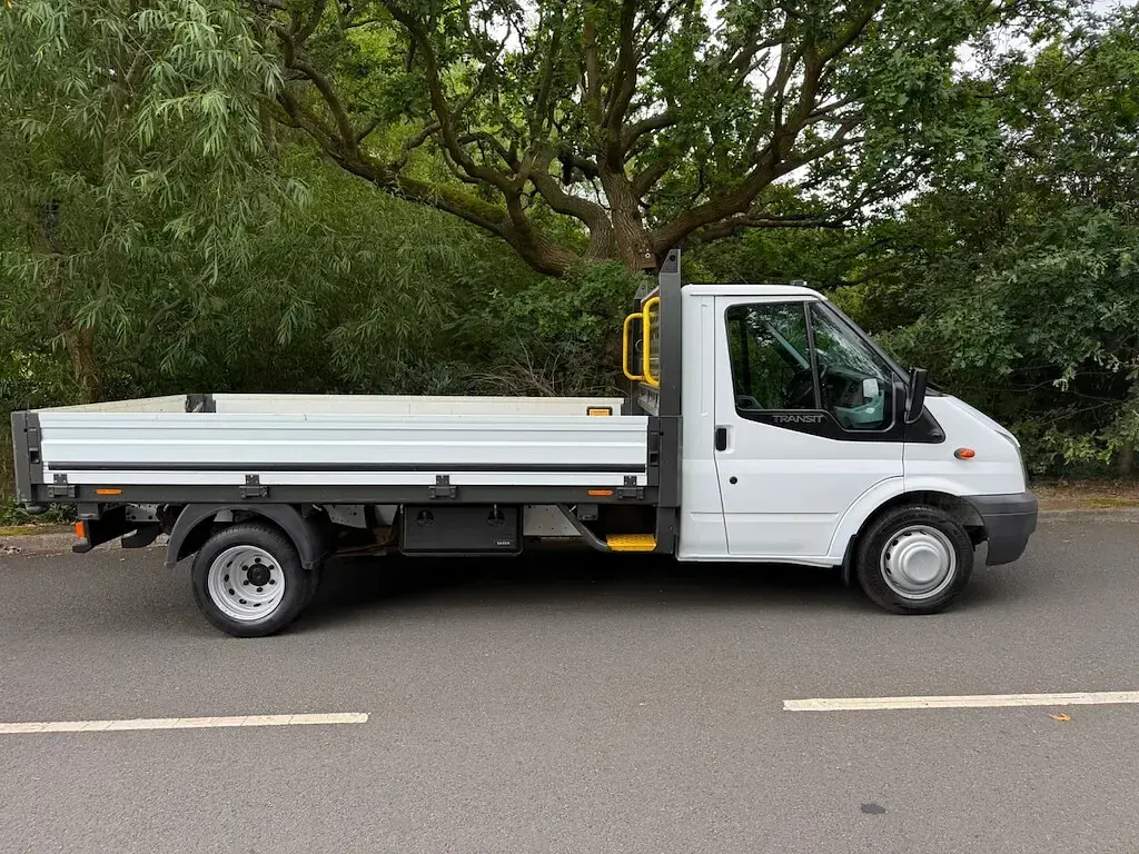 Used Ford Transit 125 HP (91 kW) 2012 White Van