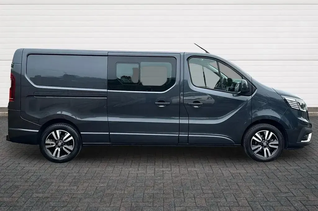 Used Renault Trafic 2024 Grey MPV