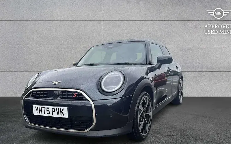 Used Mini Cooper Exclusive 150 kW (204 HP) 2026 Hatchback
