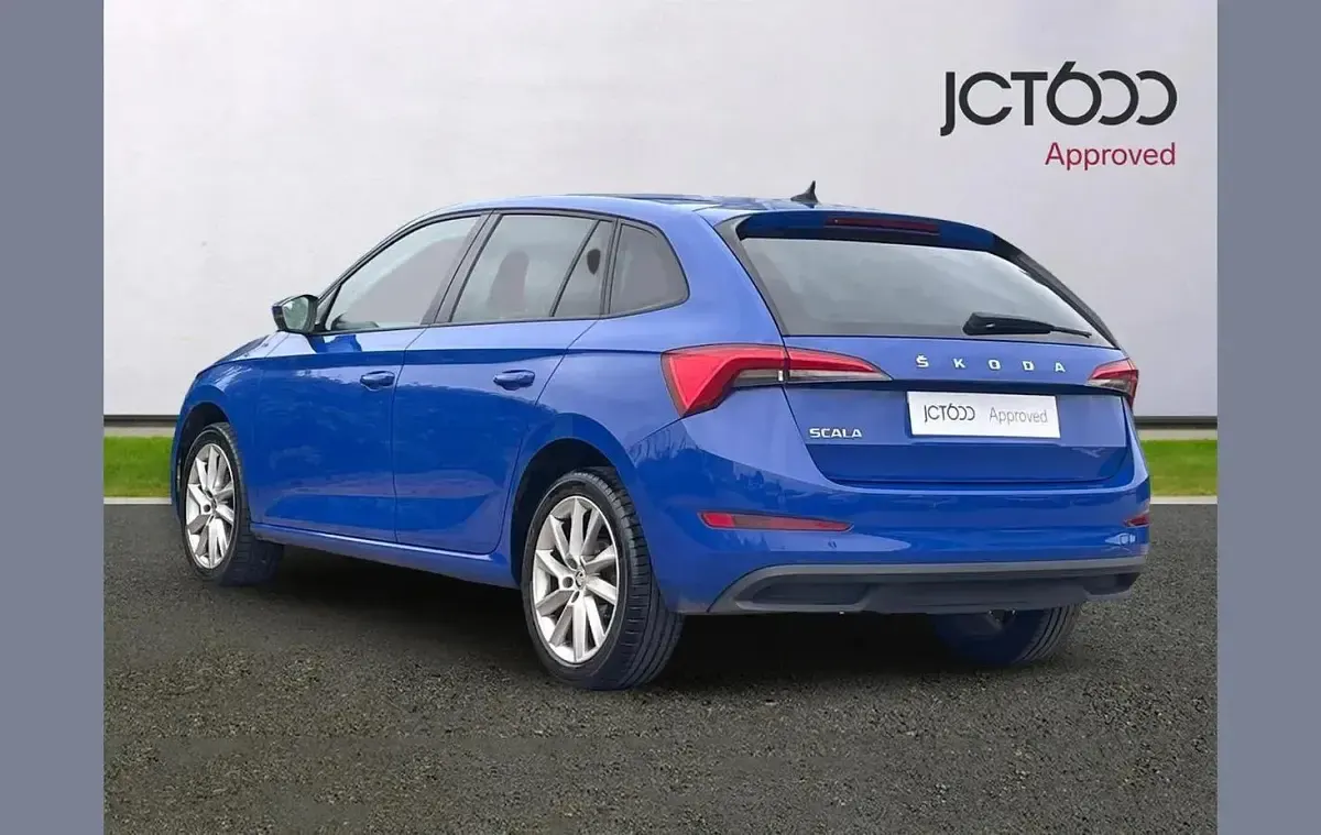 Used Skoda Scala SE L 147 HP (108 kW) 2020 Blue Hatchback