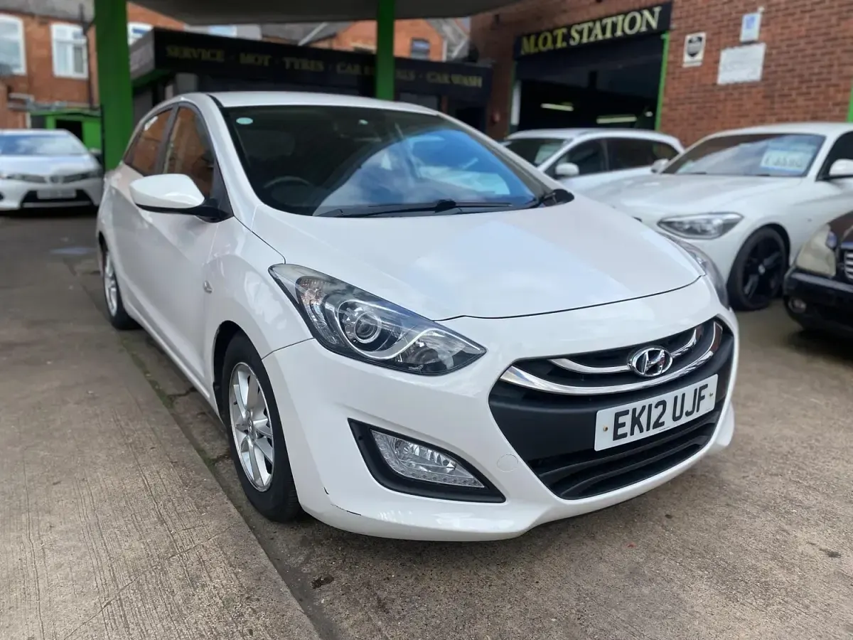 Used Hyundai i30 Active 2012 White Hatchback
