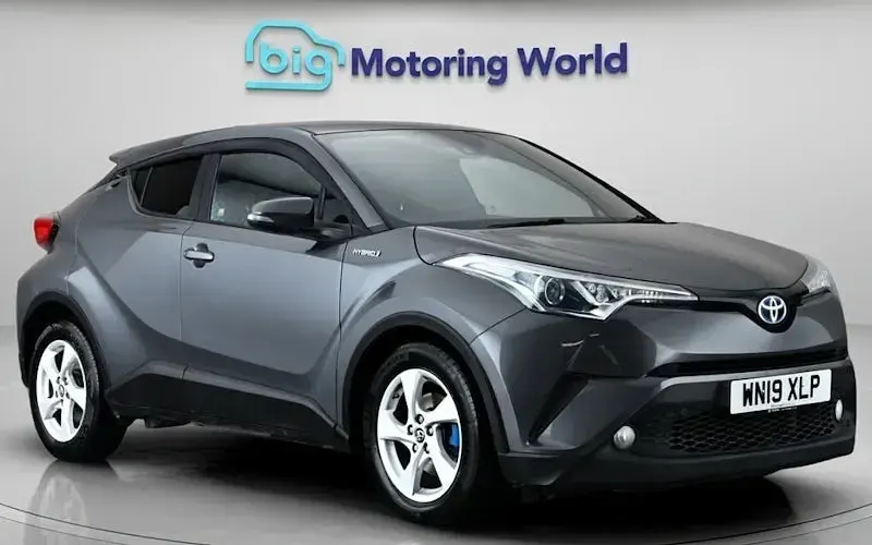 Used Toyota C-HR 122 HP (89 kW) 2019 SUV