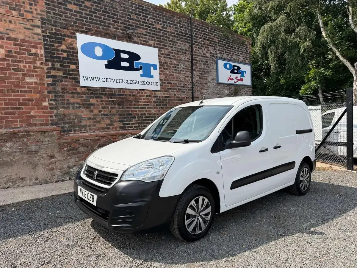 Used Peugeot Partner 2018 White