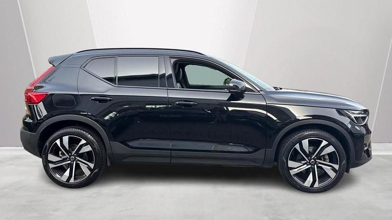 Used Volvo XC40 Ultimate 2023 Black SUV