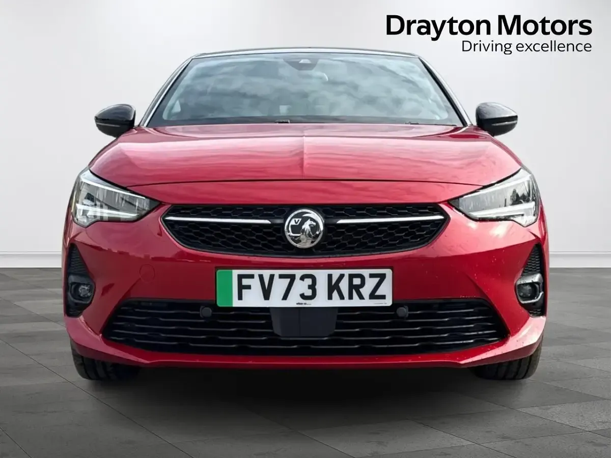 Second-hand Vauxhall Corsa-e 100 kW (136 CP) 2023 Roșu Hatchback