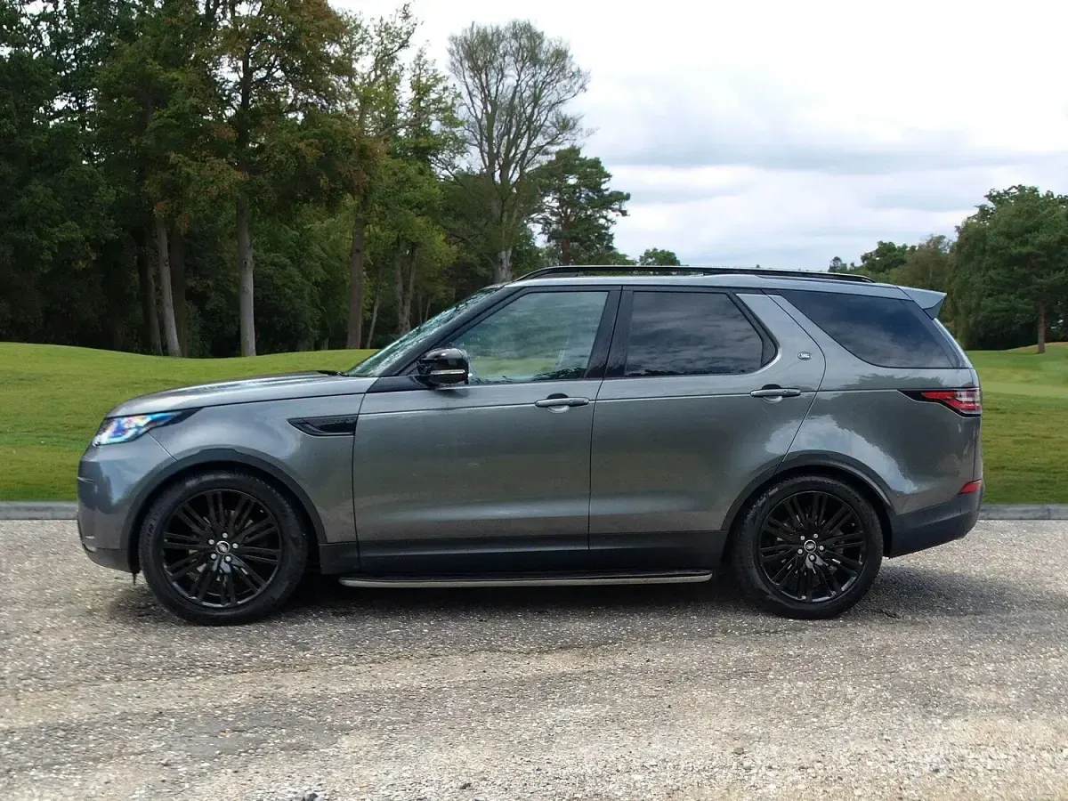 Used Land Rover Discovery 5 HSE 2018 Grey SUV