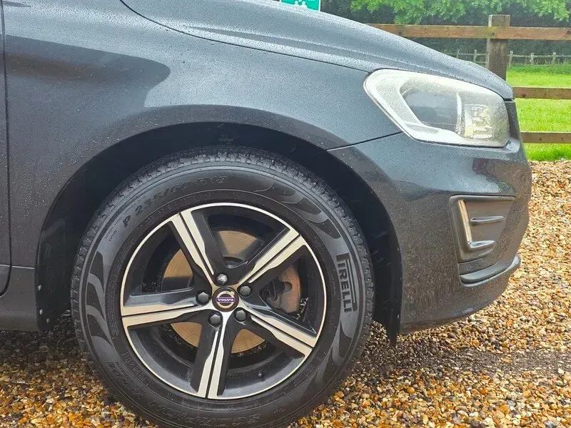 Used Volvo XC60 R-Design 2016 Grey SUV
