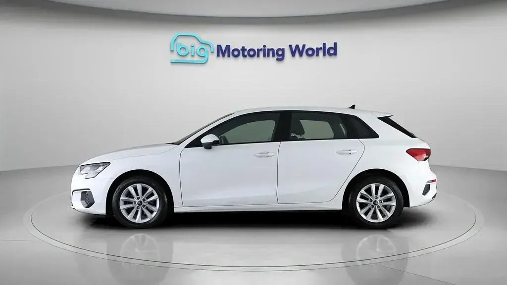 Used Audi A3 Sportback 110 HP (80 kW) 2022 White Hatchback
