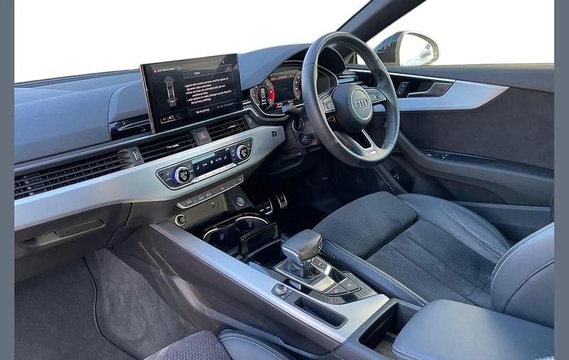 Used Audi A5 S-Line 161 HP (118 kW) 2020 Red Coupe