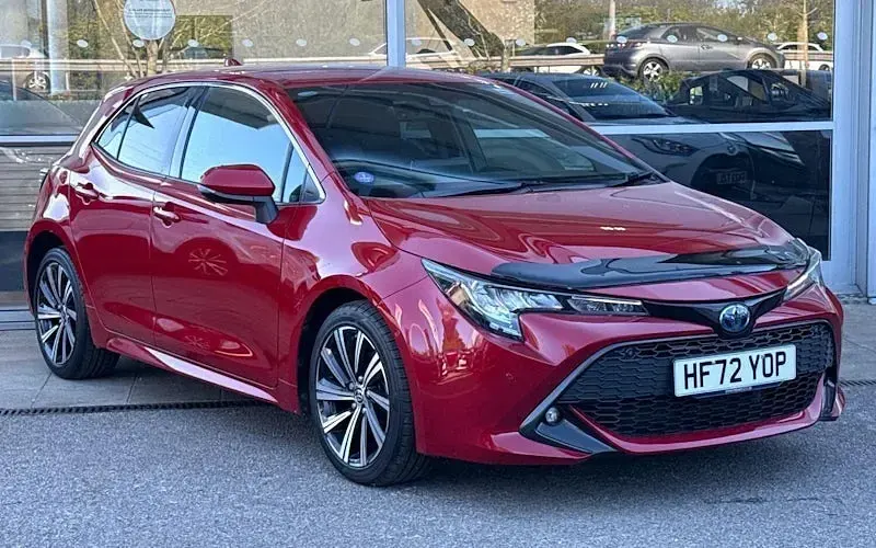 Second-hand Toyota Corolla Design 122 CP (89 kW) 2022 Hatchback