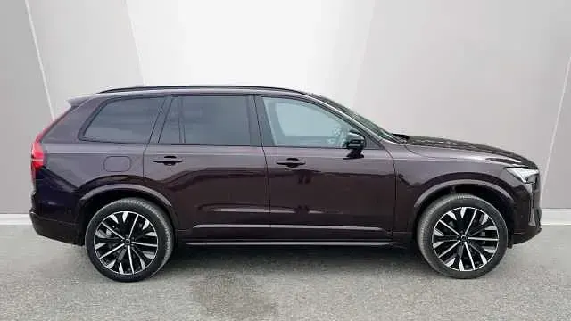 Used Volvo XC90 Ultra 455 HP (334 kW) 2025 Red SUV