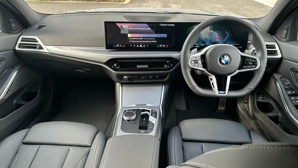 Used BMW 320 M Sport 181 HP (133 kW) 2026 Blue Estate