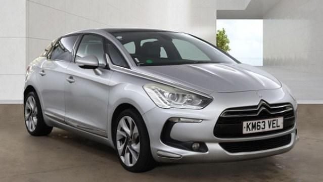 Used Citroën DS5 160 HP (117 kW) 2013 Silver Hatchback