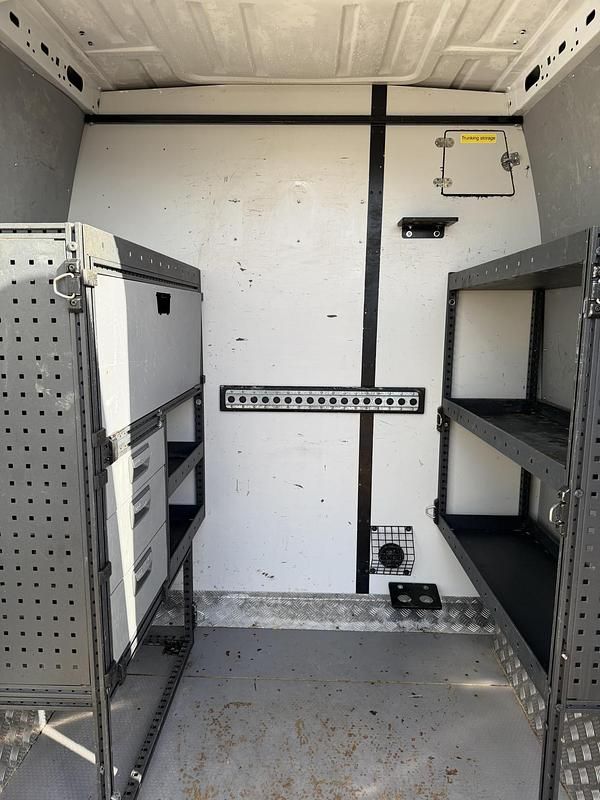 Second-hand Vauxhall Movano 130 CP (95 kW) 2019 Alb Monovolum