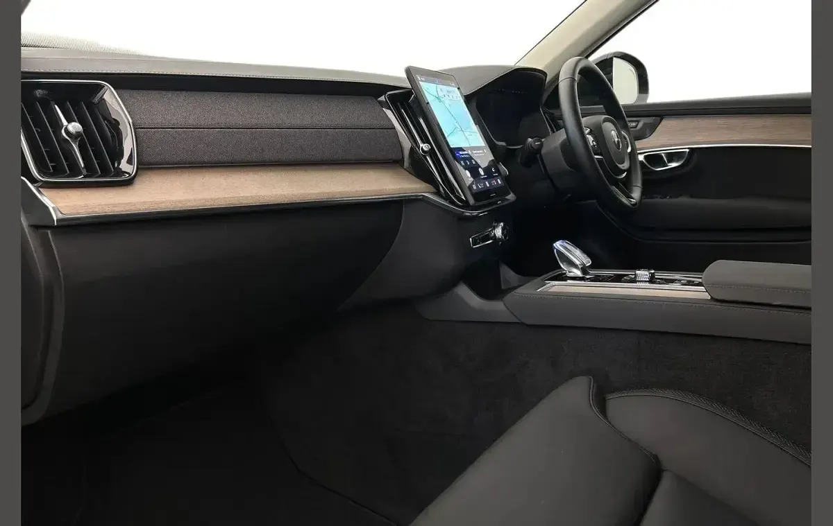 Used Volvo XC90 Plus 455 HP (334 kW) 2025 Grey SUV