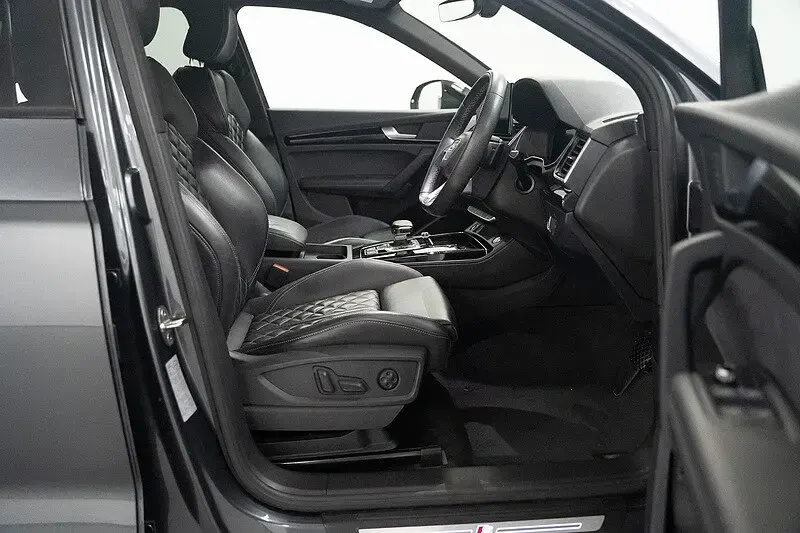 Used Audi Q5 Comfort 2023 Grey SUV