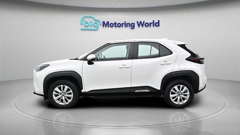Used Toyota Yaris Cross 116 HP (85 kW) 2022 White SUV
