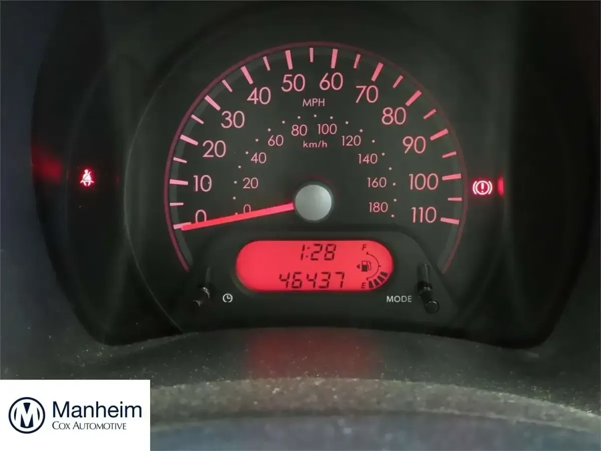 Used Nissan Pixo N-TEC 68 HP (50 kW) 2012 Purple Hatchback
