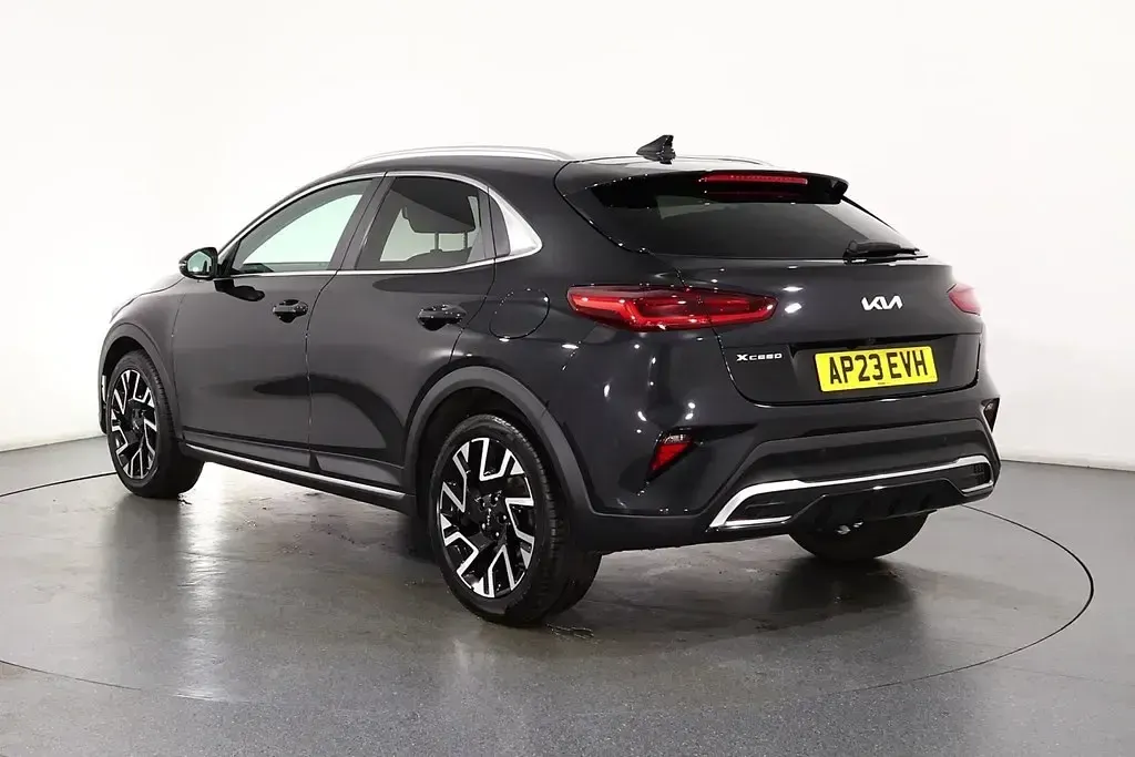 Used Kia XCeed 2023 Black SUV