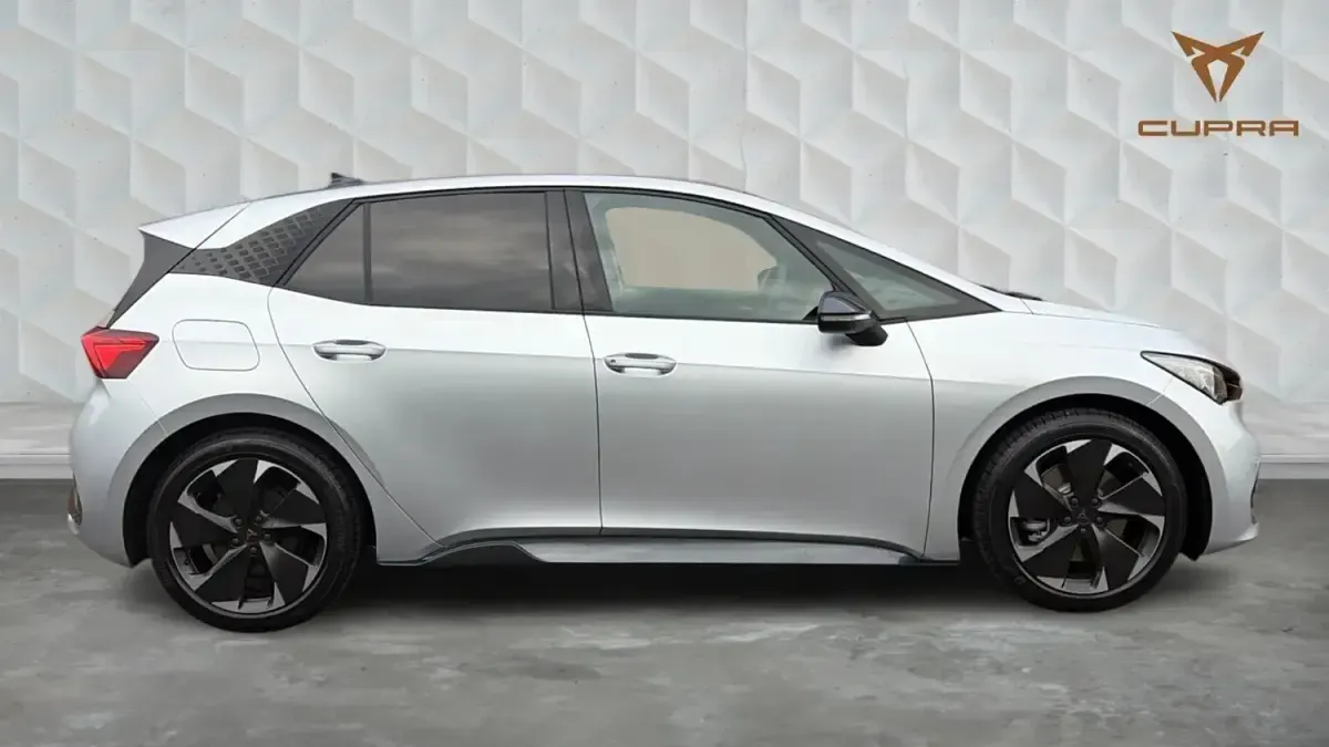Used Cupra Born e-Boost 169 kW (231 HP) 2025 Silver Hatchback