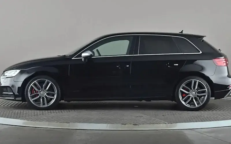 Used Audi S3 Sportback Performance 300 HP (220 kW) 2019 Black Hatchback