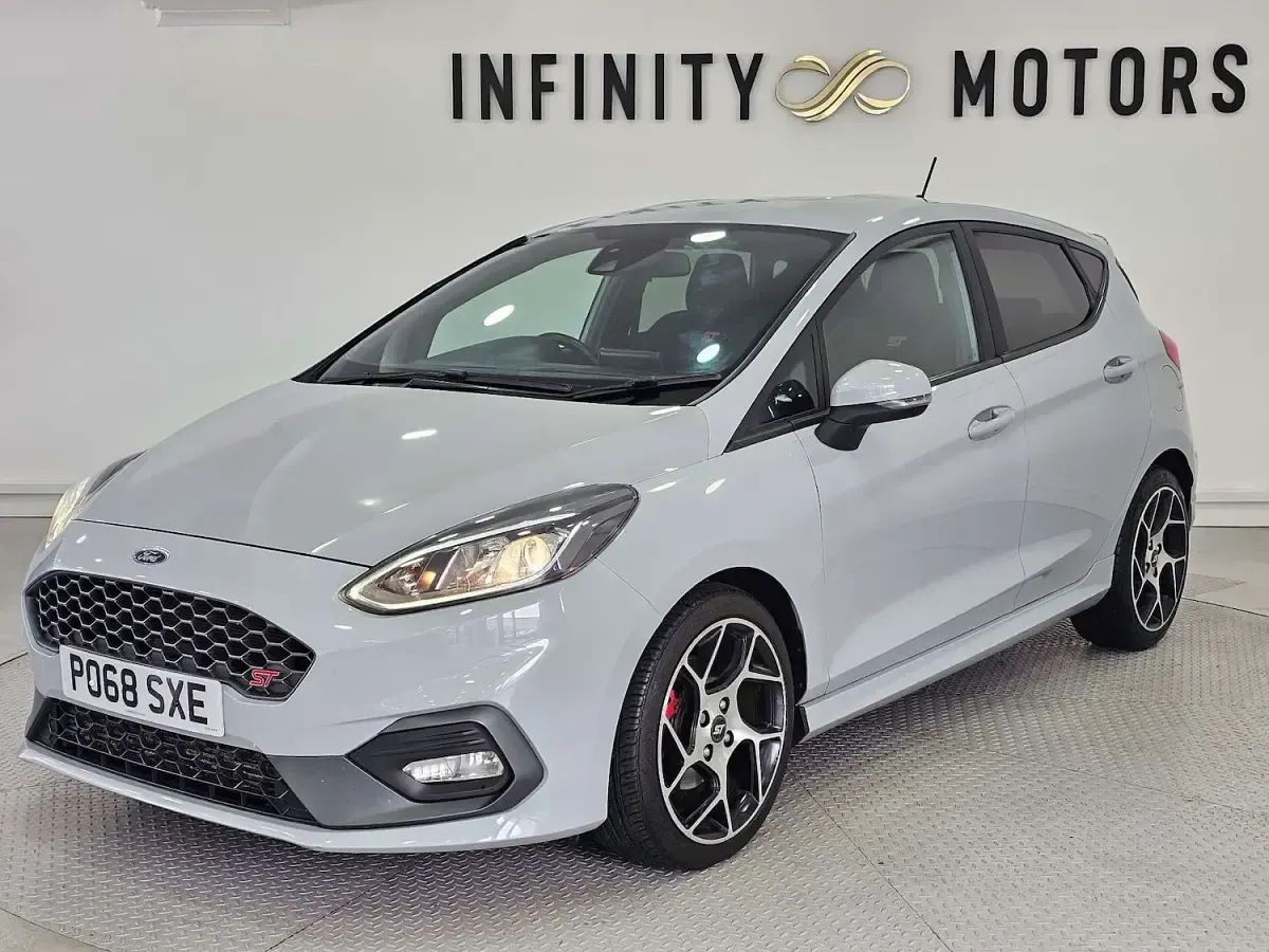 Used Ford Fiesta ST 200 HP (147 kW) 2018 Silver Hatchback