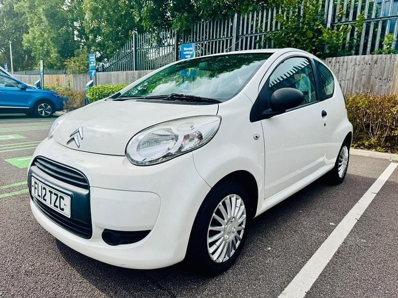 Used Citroën C1 VTR Sport 68 HP (50 kW) 2012 White Hatchback