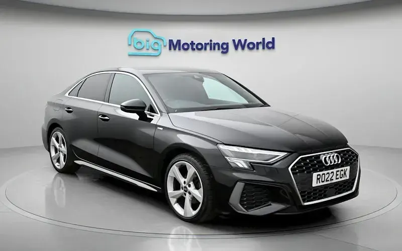 Używany Audi A3 S-Line 150 KM (110 kW) 2024 Sedan/Limuzyna