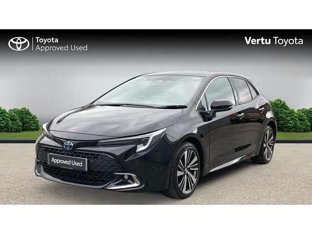 Używany Toyota Corolla Design 140 KM (102 kW) 2025 Czarny Hatchback
