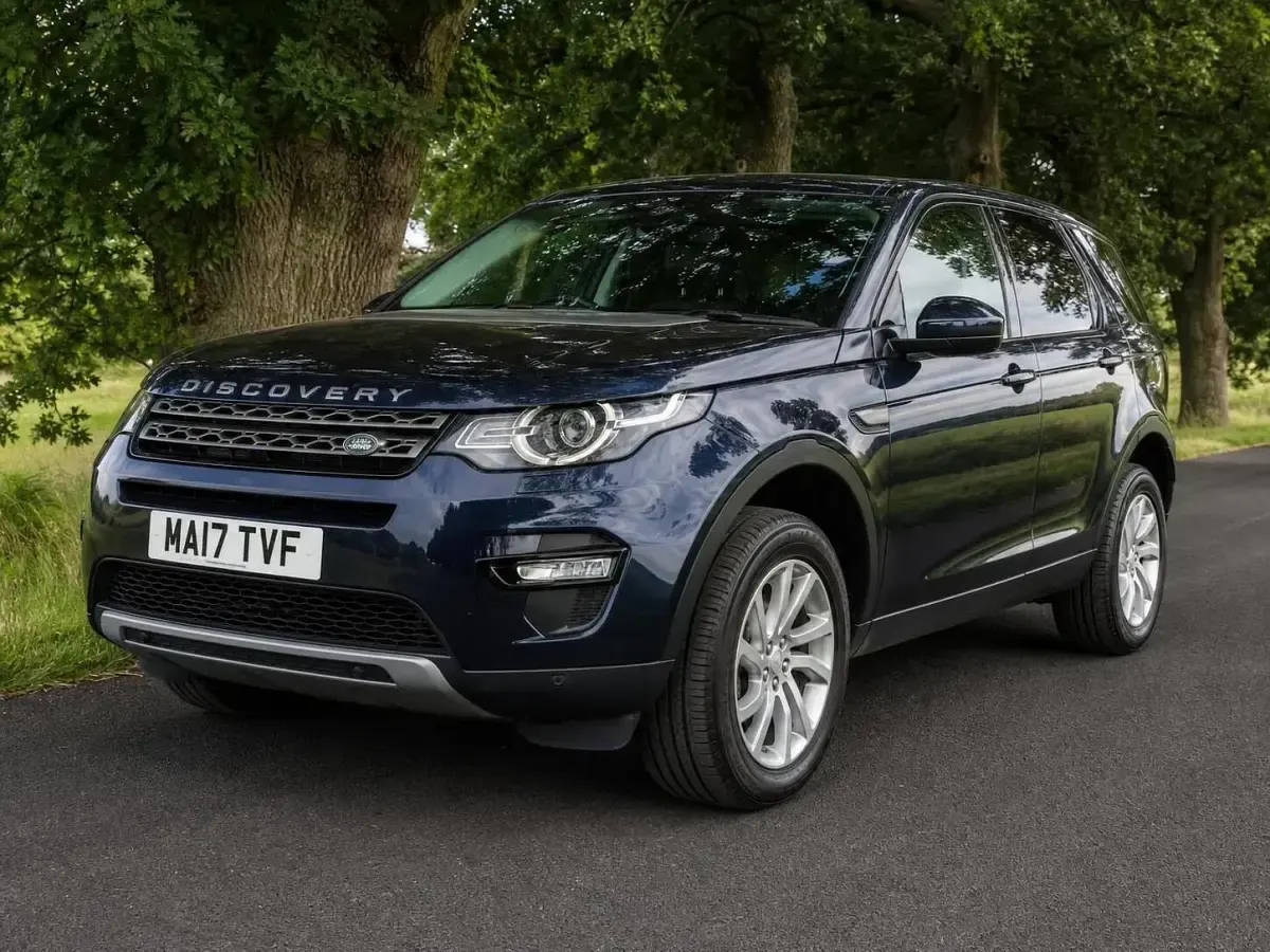 Used Land Rover Discovery Sport SE 180 HP (132 kW) 2017 Blue SUV