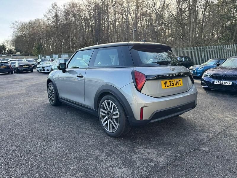 New Mini Cooper Classic 2025 Silver Hatchback