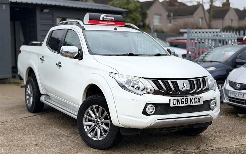 Used Mitsubishi L200 181 HP (133 kW) 2018 White Pickup