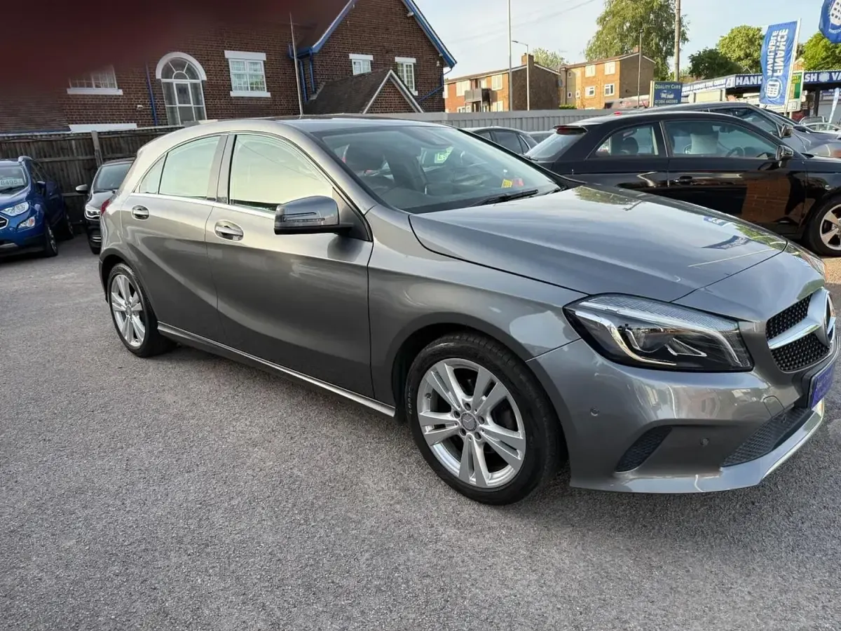 Used Mercedes A180 Premium 109 HP (80 kW) 2015 Grey Hatchback
