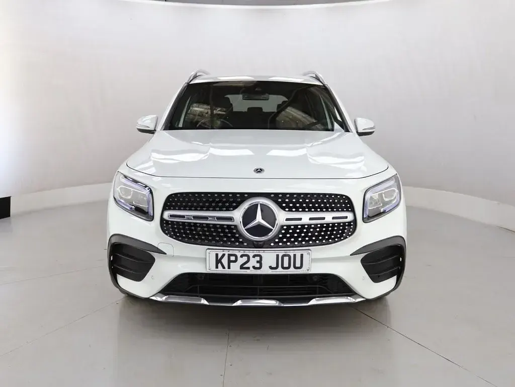 Used Mercedes GLB200 Executive 163 HP (119 kW) 2023 White SUV