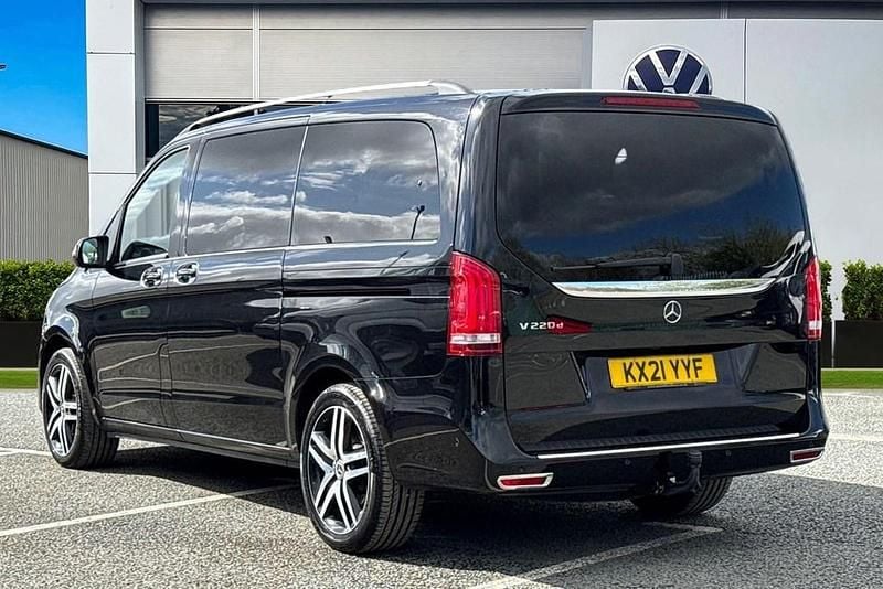 Used Mercedes V220 163 HP (119 kW) 2021 Black MPV