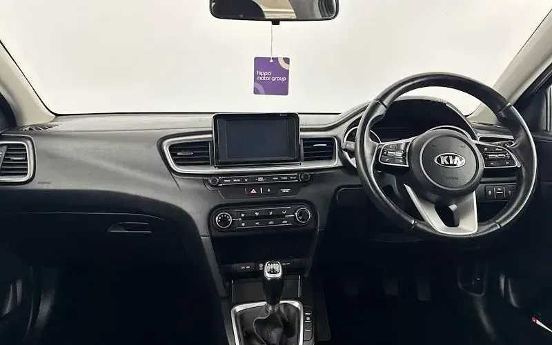 Used Kia Ceed Sportswagon 120 HP (88 kW) 2019 White Estate