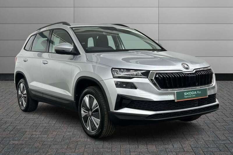 Silver Used 2024 Skoda Karoq SE Drive SUV | £23,350 (Good price) - Image 1/4